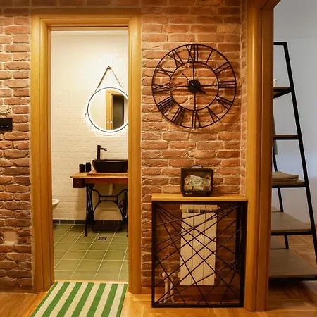 Sanpedro - Industrial Elegance *