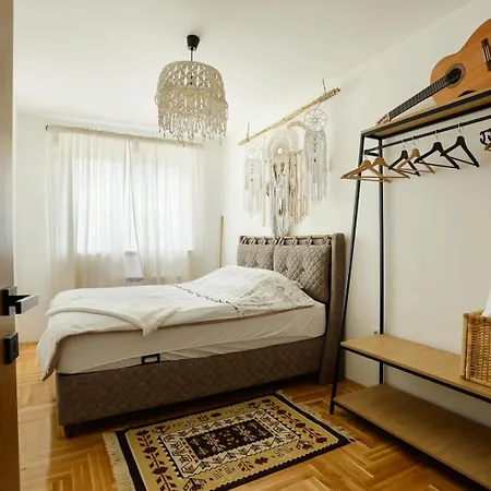 Sanpedro - Industrial Elegance Apartament Sarajewo